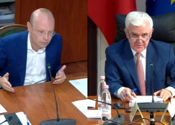 Debati për kreun e SHISH/ Kaso: Institucionet kanë rënë! Habit Xhafaj: Fenomen normal në një shtet demokratik të konsoliduar