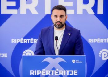 Belind Këlliçi: Evis Sala u largua për t’i hapur rrugë dorëzimit të Shëndetësisë te miku izraelit i Ramës
