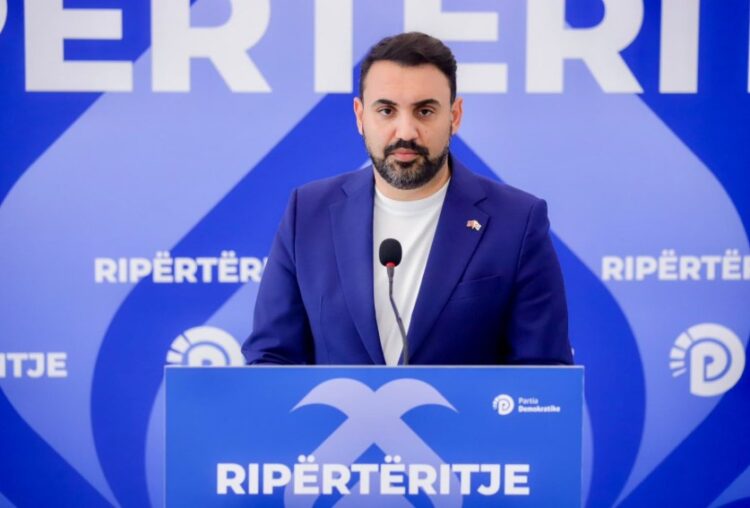 Belind Këlliçi: Evis Sala u largua për t’i hapur rrugë dorëzimit të Shëndetësisë te miku izraelit i Ramës