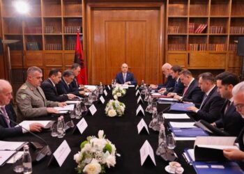 Kush do ta zërë vendin e Vlora Hysenit pas shkarkimin? Këshilli i Sigurimit mblidhet përsëri