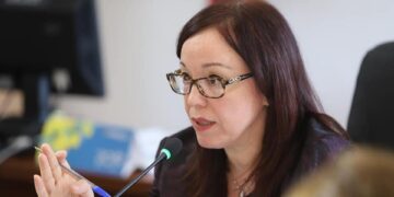 Kopjacja në krye të Shëndetësisë! Diploma e ministres Klodiana Spahiu përballet me akuza për plagjiaturë