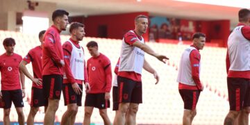 Dalin formacionet, Shqipëria me ndryshime përballë San Marinos