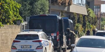 SPAK zbarkon në Shkozet, kontrolle në restorantin ku dyshohej se fshihej Ergys Agasi