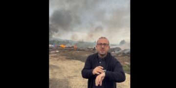 Korreshi denoncon me pamje djegien e mbetjeve në Krutje: Po helmohen njerëzit!