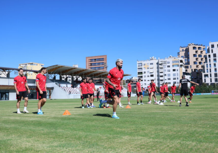 Kombëtarja mbyll përgatitjet në ‘Shtëpinë e Futbollit’ për ndeshjen ndaj San Marinos, gjendja e kuqezinjve