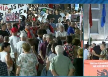 “T’i japim goditjen përfundimtare kësaj qeverie”, mesazhi nga protesta: Rama hapi rrugë Shqipërisë së re