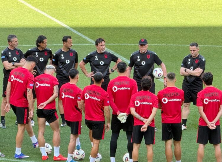 Ndeshjet e Nations League, trajneri Rolando Maran surprizon me listën e kombëtares kuqezi