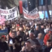 Qytetarët përmbyllin fjalimet te Kryeministria, nisin marshimin në rrugët e Tiranës