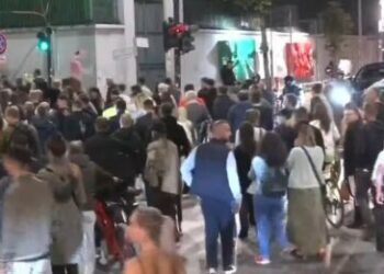Protestuesit marshojnë drejt “Qytet Studenti”: Shqipëria po bën revolucion