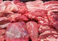 Ndalimi i importeve të mishit nga Brazili, përpunuesit paralajmërojnë rritje të çmimeve deri në 40%