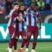 Shtriu rivalët në fushë dhe tundi rrjetën, Trabzonspor e Salah i “heqin kapelen” Ernest Muçit
