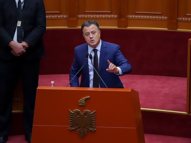 Shpërthen Noka: Çfarë duhet të ndodhë në këtë vend që kryebanditi Rama të japë dorëheqjen