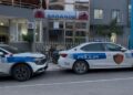 E rëndë në Sarandë, plagosen 3 persona brenda një qendre tregtare!