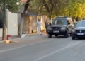 Tronditet Shkodra! 25-vjeçari qëllon me armë zjarri babë e bir, i riu ndërron jetë në spital (Emrat)
