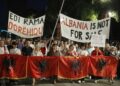 Sot dita e 113-të e revoltës, qytetarët vazhdojnë qëndresën kundër qeverisë: Edi Rama jep dorëheqjen!