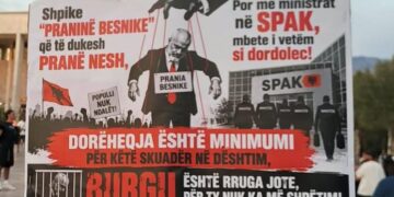 Parullat në ditën e 111-të të revoltë: Shpike “praninë besnike”, burgu është rruga jote…