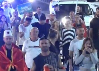 “Ju erdhi fundi”/ Mbyllet protesta e 108 kundër qeverisë: Edi Rama jepe dorëheqjen