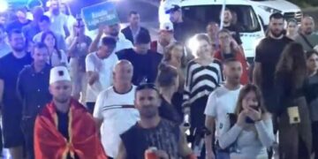 “Ju erdhi fundi”/ Mbyllet protesta e 108 kundër qeverisë: Edi Rama jepe dorëheqjen