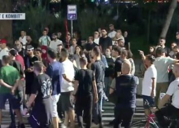 “Nesër më shumë”, mbyllet protesta e 112 kundër qeverisë, qytetarët: