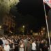 101 ditë qëndresë! Dje rrethuan Kryeministrinë dhe sot para Kuvendit, protestuesit: T’i presim deputetët me vezë e domate
