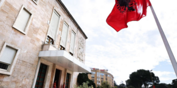 Mbledhja e qeverisë, emërime dhe shkarkime në drejtimin e dy institucioneve