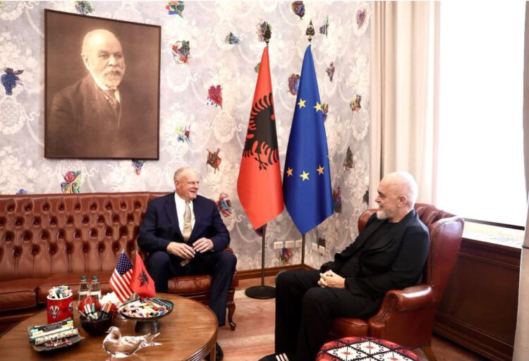 Ambasadori i SHBA Eric Wendt ‘zbarkon’ në Kryeministri, takim ‘kokë më kokë’ me Ramën