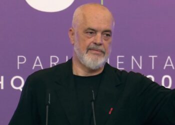 Rama “kërcënon” deputetët: Ndërhyrjet me telefon për punësime do të konsiderohen vepër penale