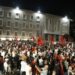 Dita e 105-të e revoltës, protestuesit mbyllin fjalimet, nisin rrethimin e Kryeministrisë