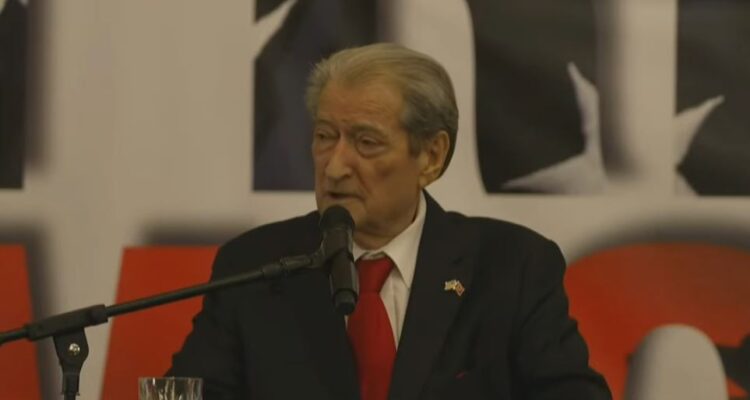 “Narkoshteti po shpopullon Shqipërinë!”- Berisha nga New Jersey: Rama bllokoi drejtësinë me 83 mandatet e krimit, mbrojti ‘Lubi Ballukun’