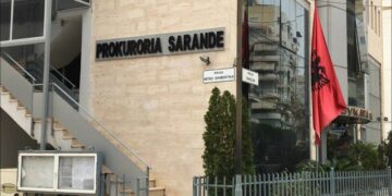 Shpërndanin lëndë narkotike në Sarandë dhe Ksamil/ Gjykata lë në burg 20 persona, mes tyre dhe te huaj