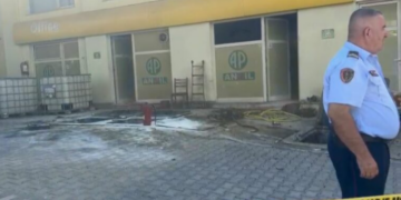 Shpërthim në një pikë karburanti në Sarandë, dy persona përfundojnë me djegie në spital