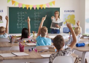 Arsimi fillor në rënie, Shqipëria humbet rreth 6 mijë nxënës brenda një viti