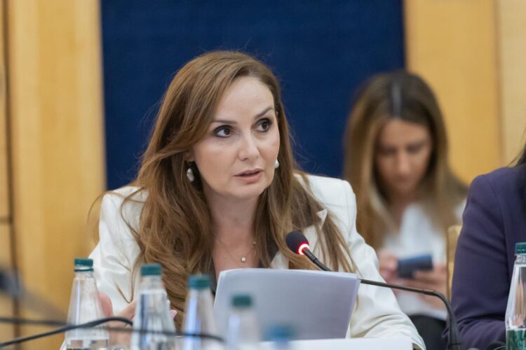 Tabaku ngre alarmin në Komitetin Shqipëri-BE: S’ka transparencë, Parlamenti mbron interesat e një grupi njerëzish