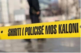 Vëllai i vuri flakën krevatit të saj teksa flinte, vdes në spital vajza shqiptare