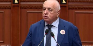 Haga dënoi ish-krerët e UÇK! Tritan Shehu: Të fusim sot në rend dite Rezolutën për gjenocidin serb në Kosovë!