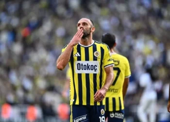 Fenerbache shpartallon 8-0 kundërshtarin, “çmendet” Vedat Muriqi me 4 gola
