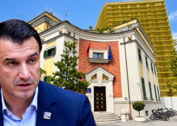 Veliaj “shkund” Bashkinë e Tiranës nga burgu, firmos ndryshimet e disa drejtuesve