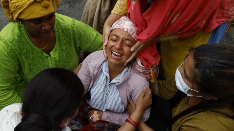 Thellohet bilanci tragjik në Nepal dhe Tibet, mbi 1,000 viktima dhe afro 4,500 të zhdukur