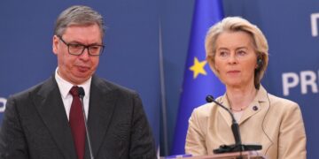 Ursula von der Leyen viziton Ballkanin Perëndimor, anashkalohet Serbia dhe Bosnja