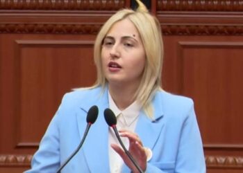 ‘Mjaft me thika pas shpine Kosovës’, Zhupa: po silleni me shqiptarët njësoj si pushtuesi serb