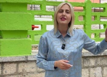 “Nuk janë sardele!”, Zhupa denoncon kushtet skandaloze në kopshtet dhe çerdhet e Sarandës: 70 fëmijë në një klasë