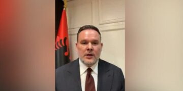 Ministri i Brendshem provokon rende protestuesit: I keni bere llogarite gabim