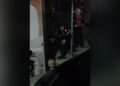 Dhunoi qytetarin me shkop gome, Policia: Pezulluam efektivin e ‘Shqiponjave’, hetim për dëmtimin në sy të 28-vjeçarit