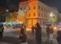 Vijon përleshja me policinë, protestuesit u hedhin molotovë automjeteve, tre të lënduar