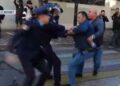 Përplasje te Ministria e Arsimit, policia shoqëron disa protestues
