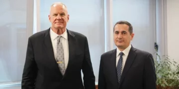 Ambasadori amerikan Wendt takim me drejtuesin e SPAK: Lufta kundër krimit, përparësi e Trump