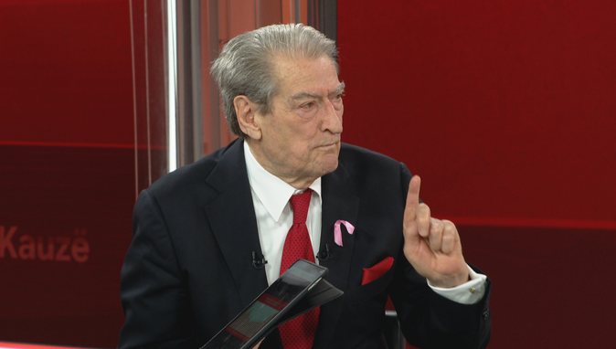 Premtim i çuditshëm i Berishës: S’bëhem kryeministër, nëse fitoj zgjedhjet! Referendum për të më votëbesuar