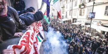 Protesta masive në Itali kundër qeverisë Meloni, djegin fotografitë e kryeministres