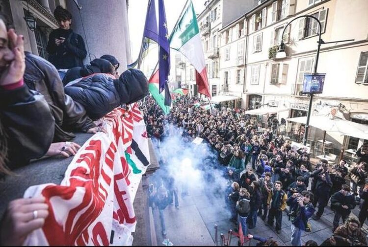 Protesta masive në Itali kundër qeverisë Meloni, djegin fotografitë e kryeministres