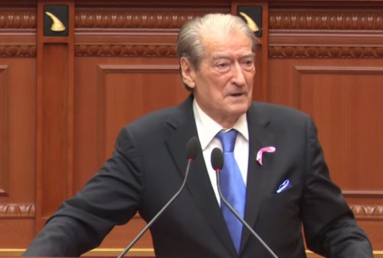 Berisha paralajmëron socialistët: Videot e Adi Hilës janë lule para atyre që keni ju me Gys Agasin